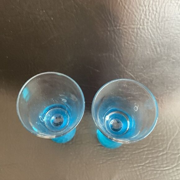 Royal Caribbean Cruise Vintage One 2 Oz Shot Liquor Abstract Blue & Clear Glass - Picture 3 of 6